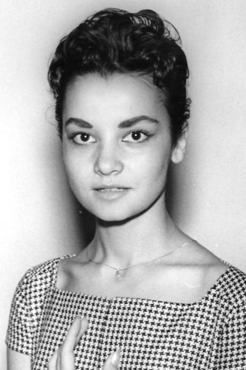 Isana Medel as María José