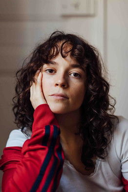 Marie Bucas-Français as Victoire