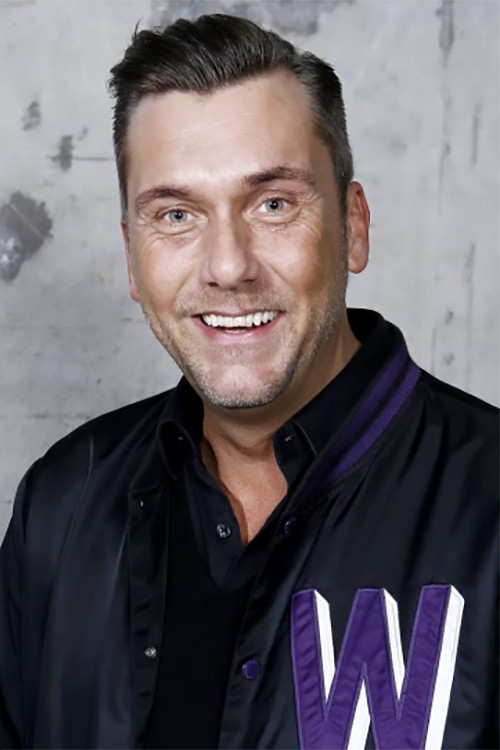 Peter Thelenius as Self