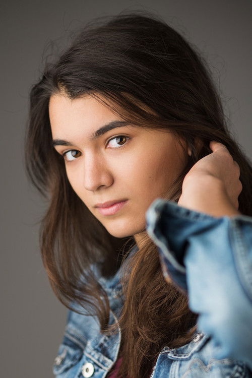 Joyce Abou-Zeid as Cosi