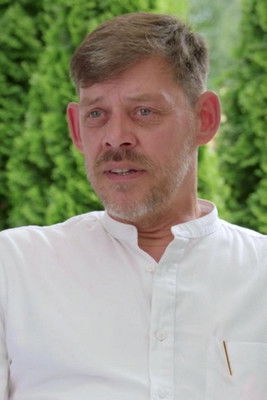 Rainer Höß as Herself