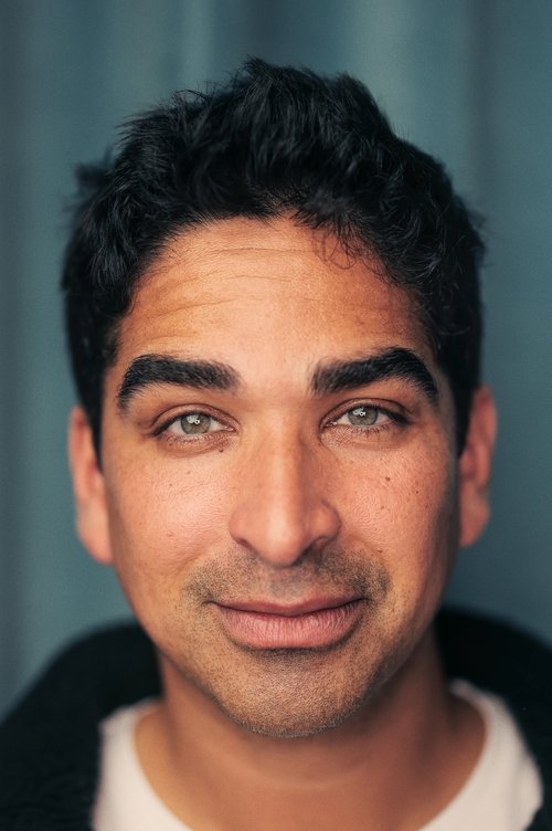 Ivan Herbez as Pharaon Snefrou