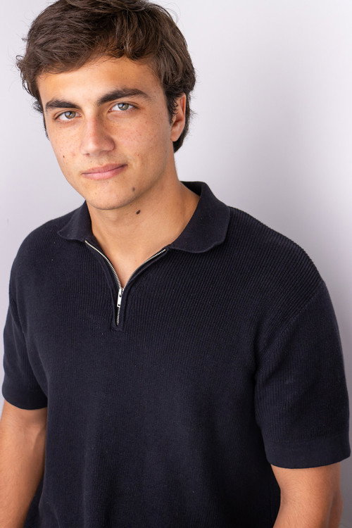 Alec Lipscomb as Young Sam