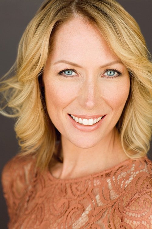 Regina Schneider as Sadie