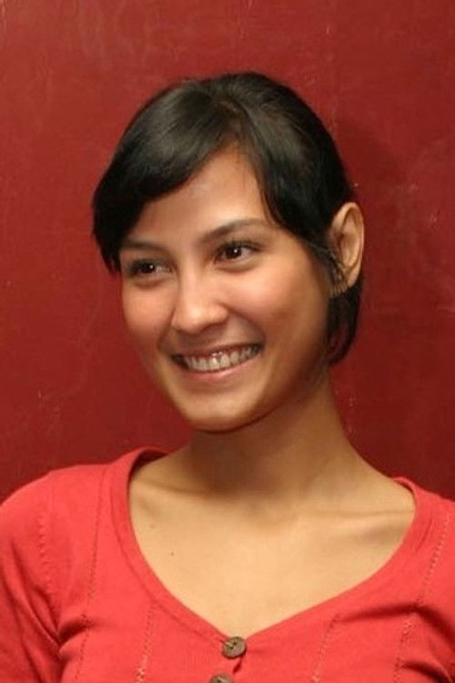 Dinna Olivia as Naya