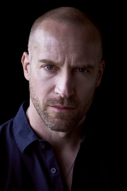 Andreas Fronk as CIA Agent (uncredited)