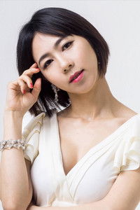 Im So-mi as Seong-hee