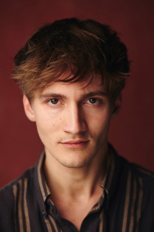 Kolya Dam De Nogales as Inglés Festival