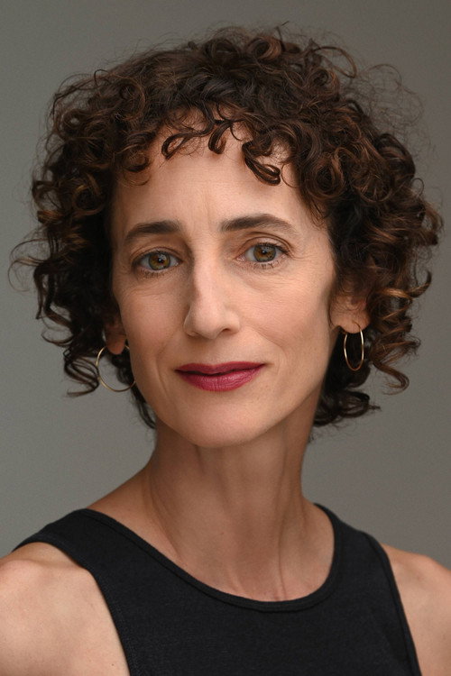 Nina Goldman as Claudine