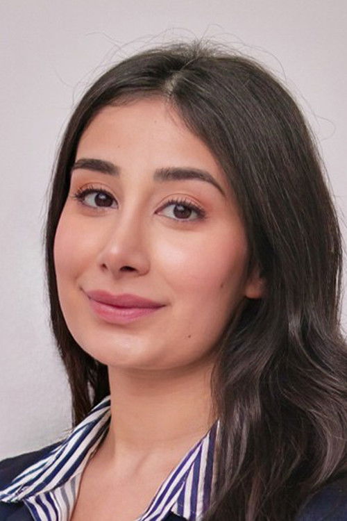 Rojina Esmaeili as Negin