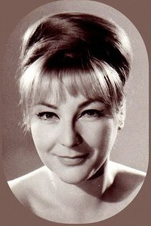 Ilona Kállay as Róza, eladónő