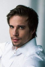 Aleksandr Vedmenskiy as Mishka