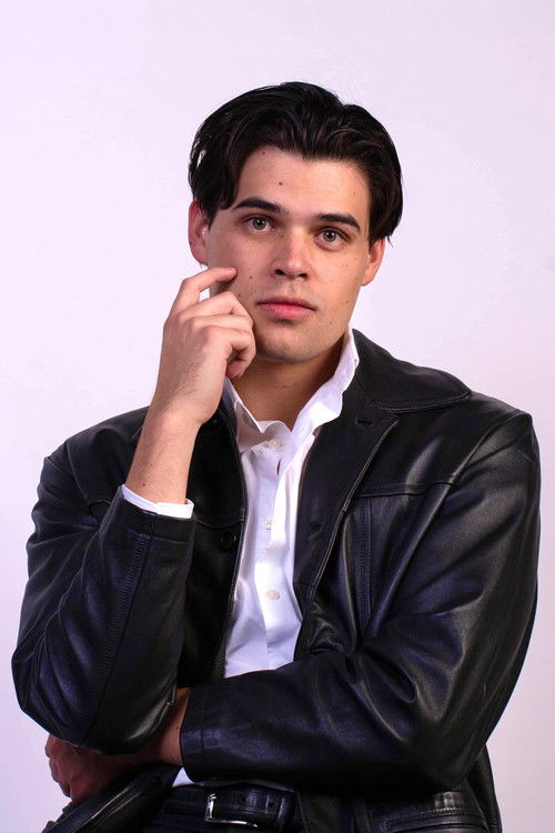 Ricardo Guevara as Actor