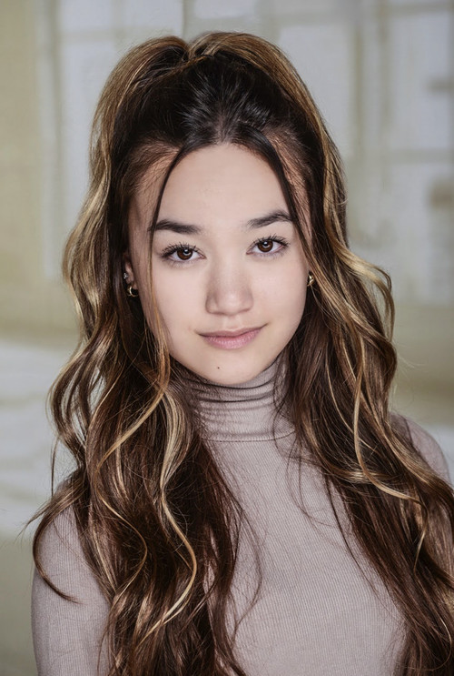 Ava Ro as Kana (voice)