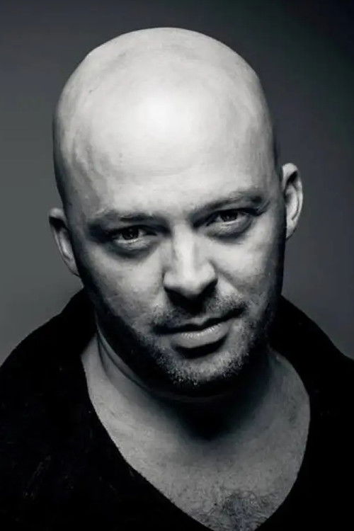 Daniel Lobo as Pedrinho - Anos IX a X