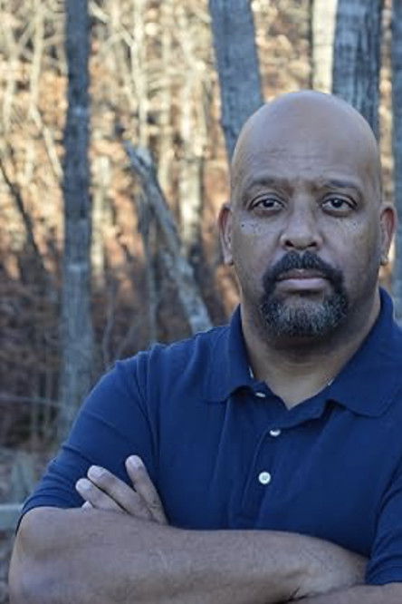 Walter Hendrix III as Officer Dees