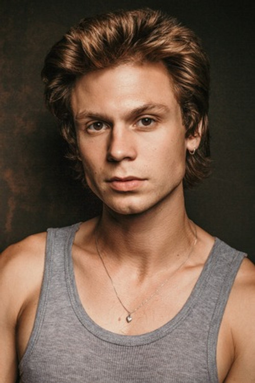 Joe Apollonio as Teddy