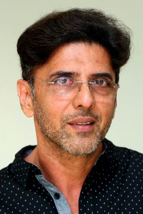 Babloo Prithiveeraj as Rajadurai