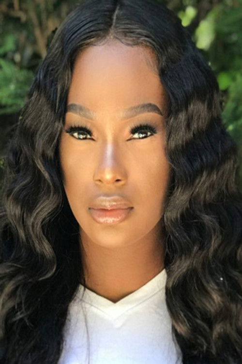 Sydnee Stewart as Erin Persaud