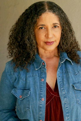 Lisa Dewitt as Waitress