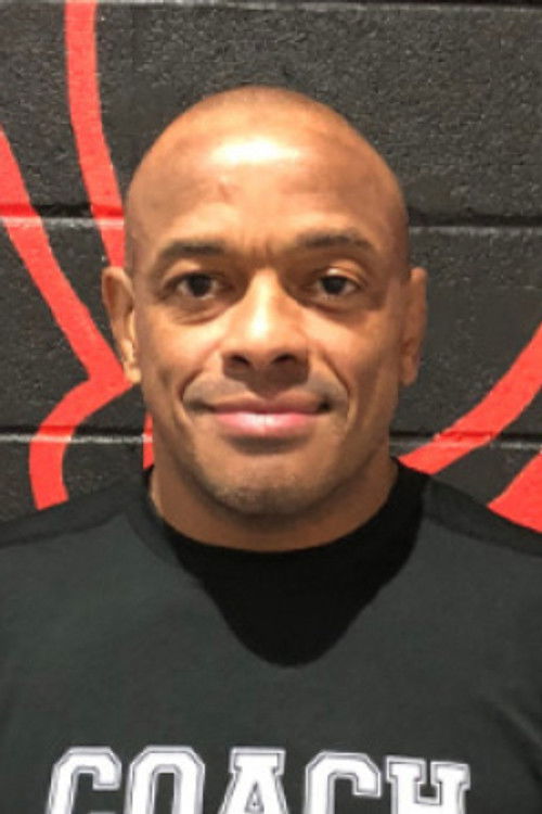 Roberto Traven as Self