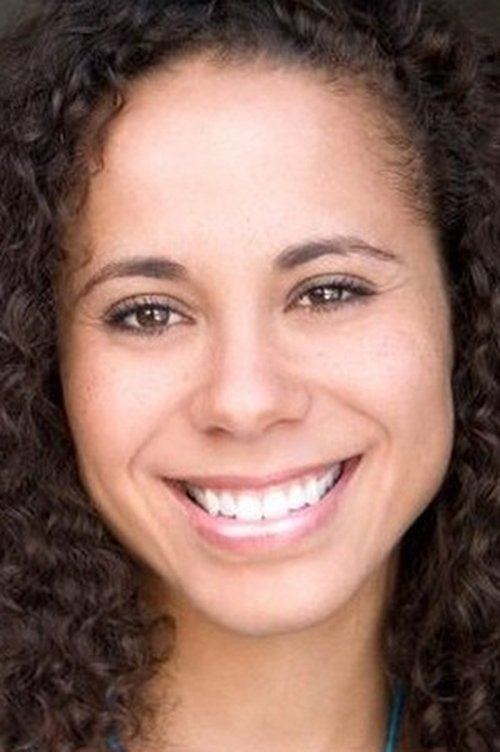 Cole Smith as Roxie Muller