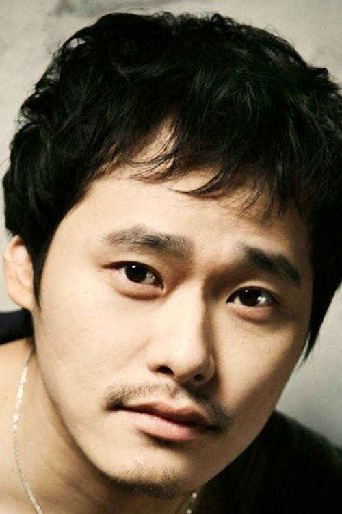 Jin Gun as Jin-goo (진구)