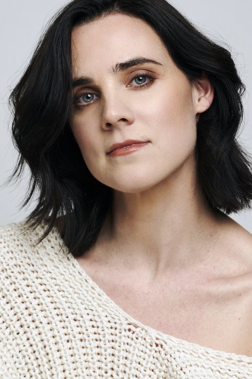 Amanda Evans as Annie Sullivan