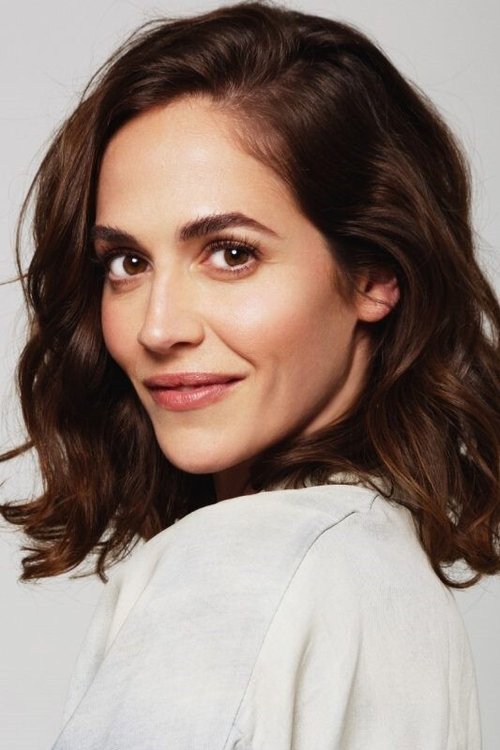 Bárbara Oteiza as Inés