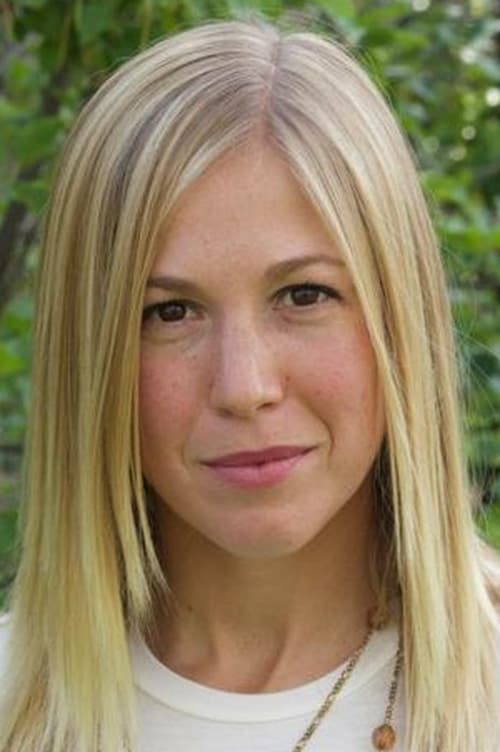 Sarah Moore as Fighting Couple