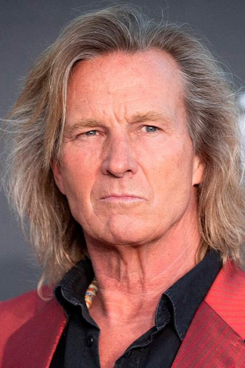 Pocholo Martínez-Bordiú as Sven