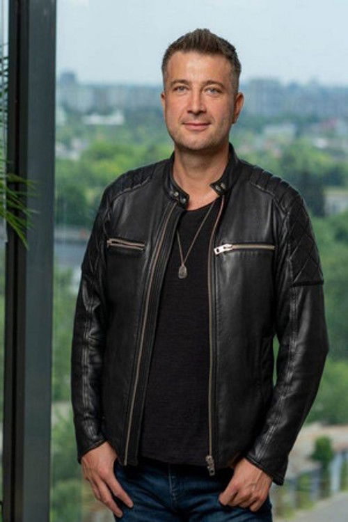 Mircea Căpățînă as Investitor