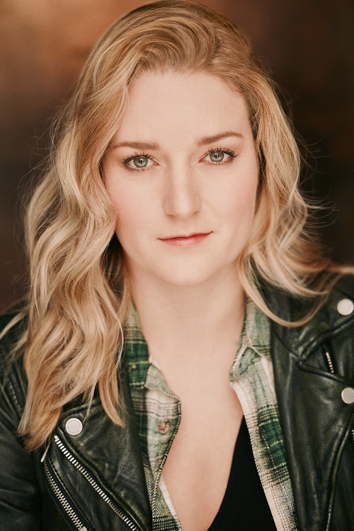 Autumn Mirassou as Emma Smith