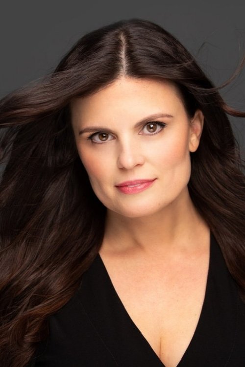 Stephanie Goff as Eileen