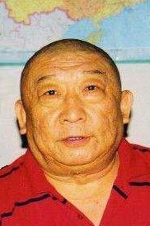 Yan Bide as 副导演