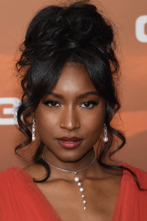 Carlacia Grant as Cleo