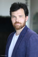 Thomas Grascoeur as Villager