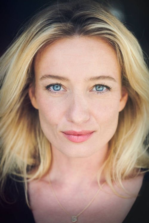 Karina Smulders as Nina Hagen