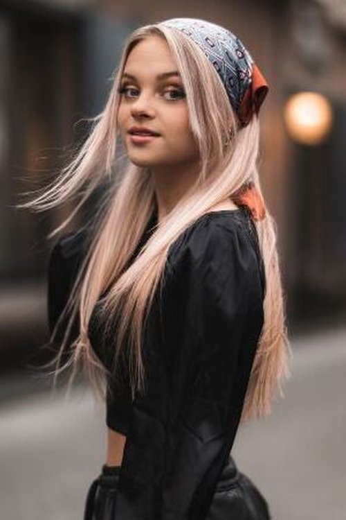 Kes van den Broek as Sam