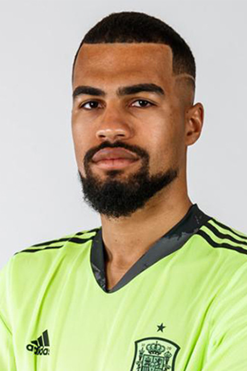 Robert Sánchez as Self