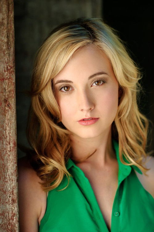 Tamara McLaughlin as Camilla