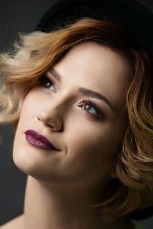 Anastasiya Rechister as Ilona, manager