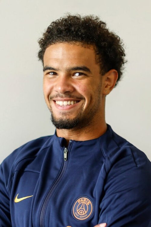 Warren Zaïre-Emery as Himself