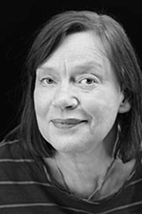 Martina Krompholz as Moni's Mutter