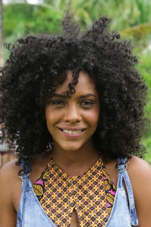 Andressa Alves as Self - Host