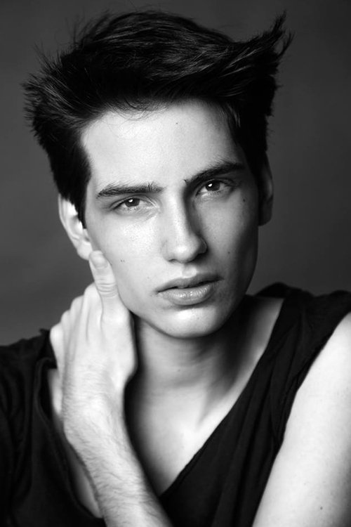 Milton Savoldi as Milton