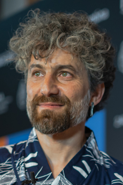 Adrián Suárez as Adrián