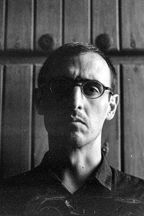 Pablo Martínez-Zárate as Voz