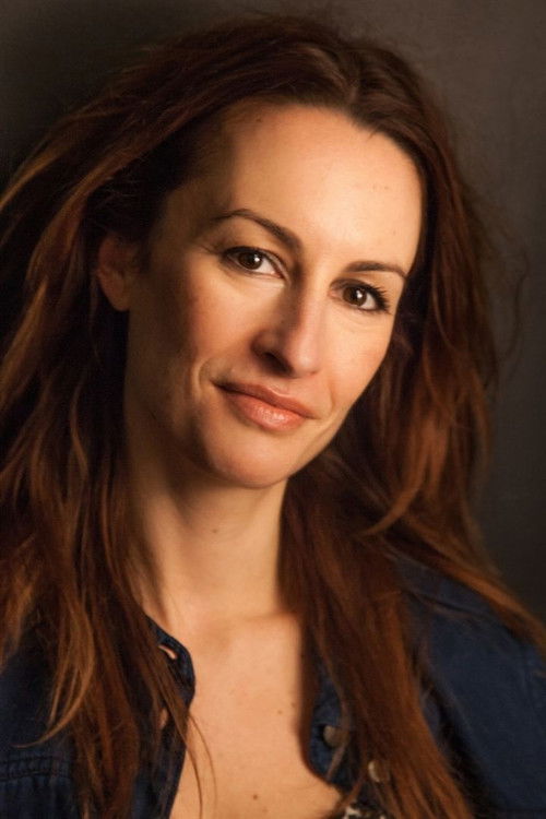 Alexandra Bienvenu as Chloé Blonty