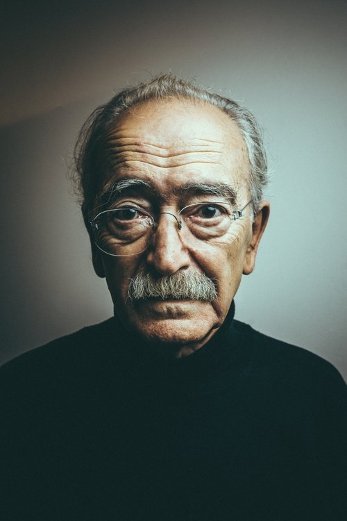 José Mário Branco as Narrator (voice)